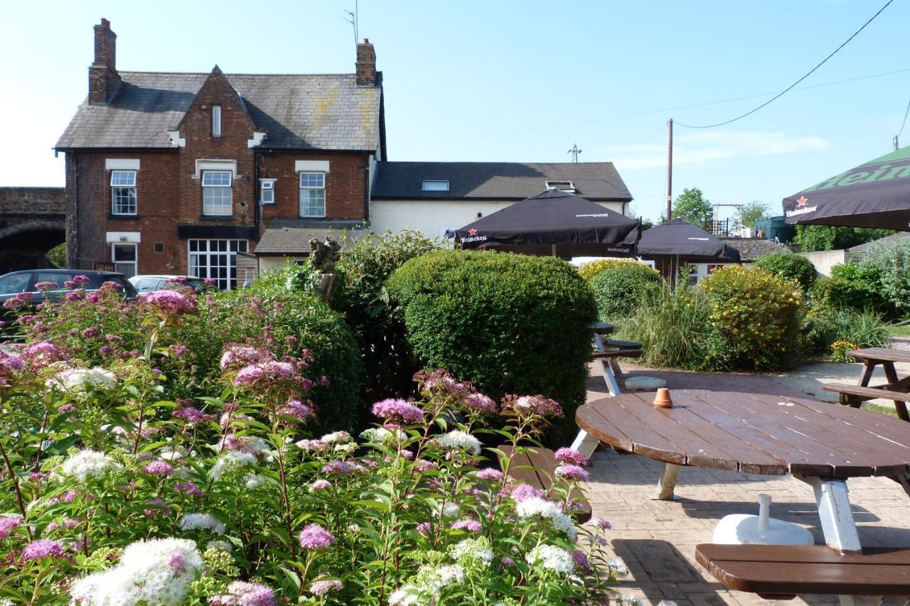 Railway Inn Culham Exterior photo